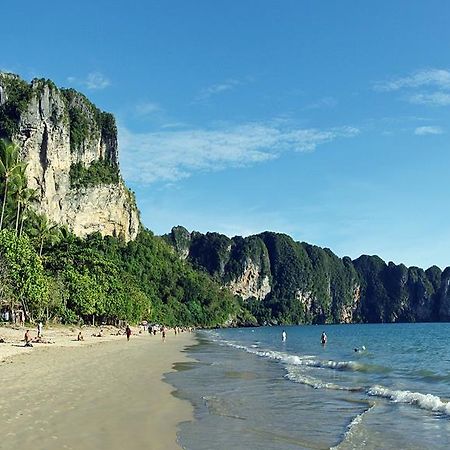Baywatch Boutique Hotel Ao Nang Krabi Bagian luar foto