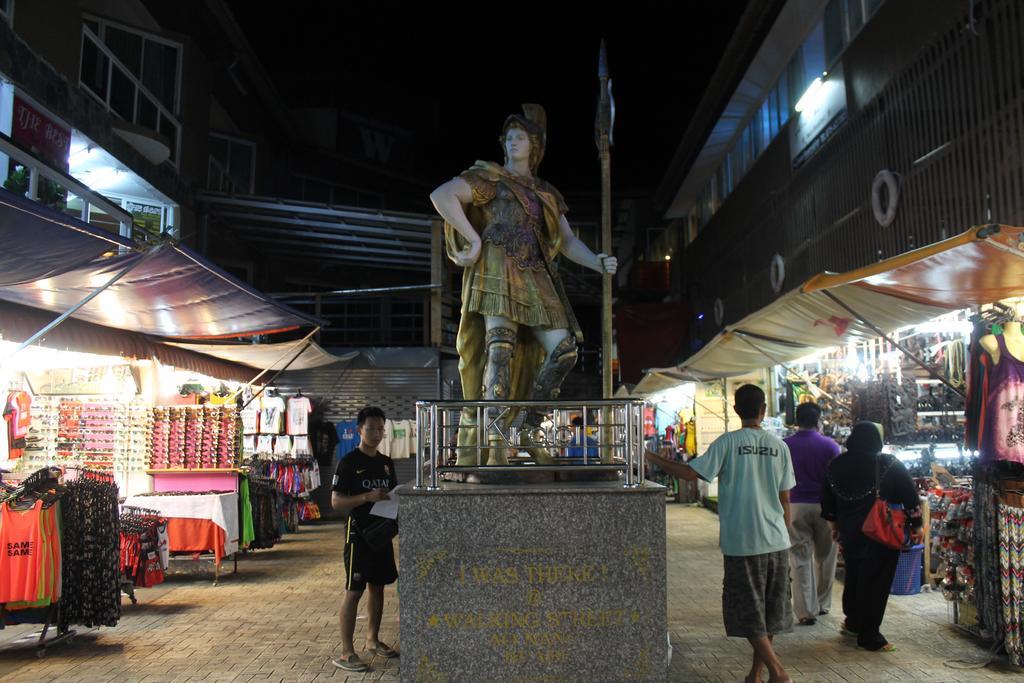 Baywatch Boutique Hotel Ao Nang Krabi Bagian luar foto